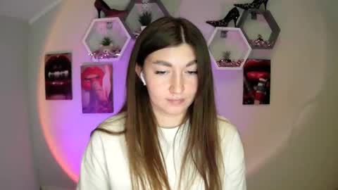 sweet girl and shine body online show from September 13, 7:55 am