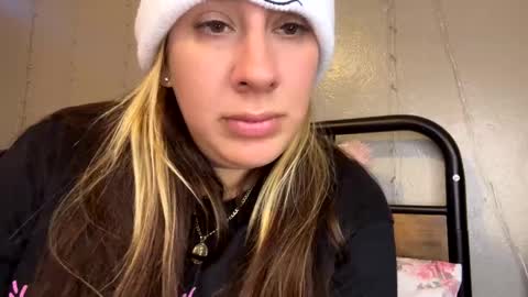 Monica online show from December 10, 2:28 pm