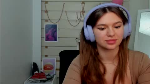 Monika online show from February 21, 5:42 pm