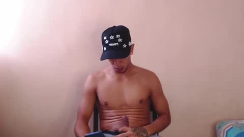 Snapshot of monkey_uchiha77 chatting on October 14, 7:28 pm simon dice online show from October 14, 7:28 pm