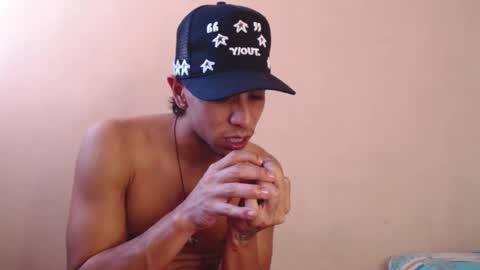 Snapshot of monkey_uchiha77 chatting on October 18, 6:45 pm simon dice online show from October 18, 6:45 pm