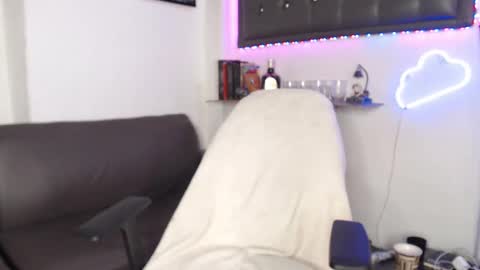 Snapshot of monkey_uchiha77 chatting on March 8, 7:31 pm simon dice online show from March 8, 7:31 pm