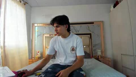 monky_0002 online show from March 21, 7:40 pm