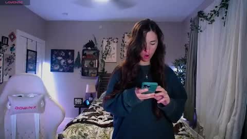 Lydia Mooney online show from February 4, 12:51 am