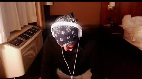 Kingalby817 online show from March 4, 5:11 am