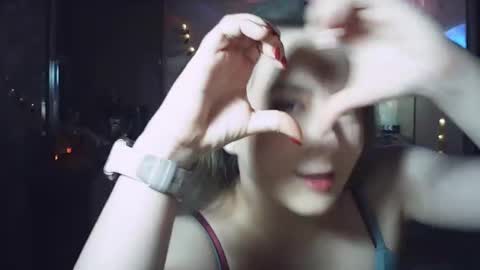 moodiemira online show from October 25, 12:44 am