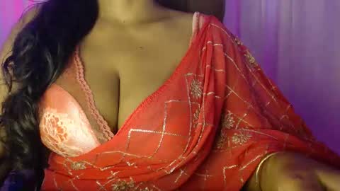 Snapshot of moody_maya chatting on October 20, 3:06 pm Maya online show from October 20, 3:06 pm