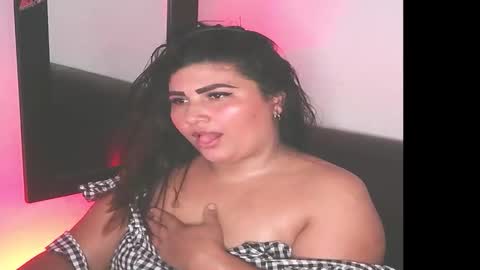 moon_0711 online show from November 23, 7:28 am