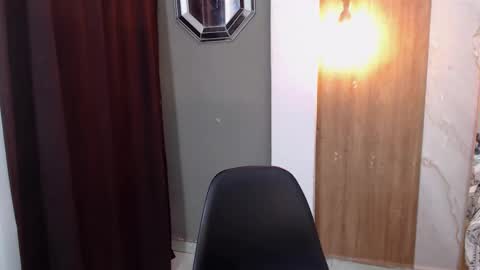 moon_and_fire_ online show from February 7, 4:48 am