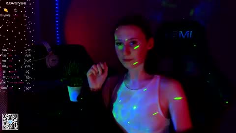 Lola online show from February 28, 6:31 pm