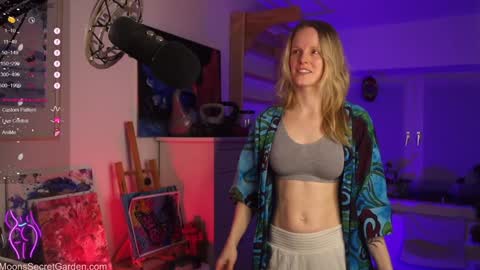 Moon Nymph online show from January 24, 7:07 pm