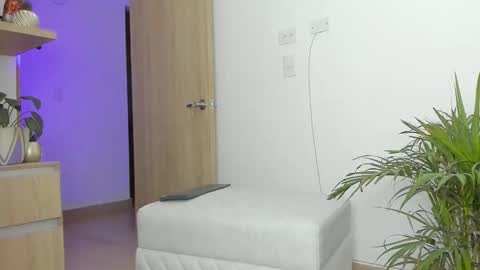 MOON online show from March 10, 2:27 am