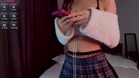 Mia online show from February 15, 3:00 pm