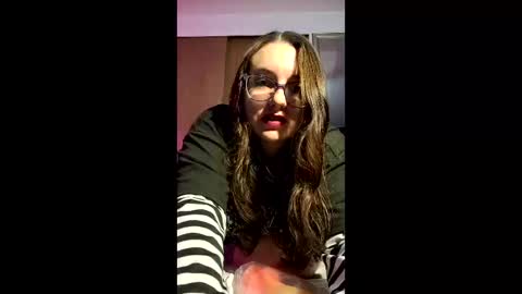 moonlightgemiinii online show from January 8, 3:45 am