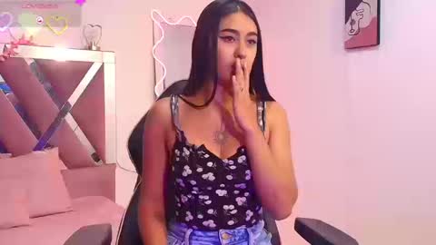 Snapshot of moonshine_tay chatting on September 11, 8:32 pm Moon  online show from September 11, 8:32 pm