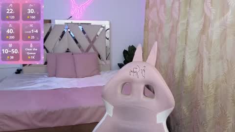 Snapshot of moonshine_tay chatting on December 3, 12:55 pm Moon  online show from December 3, 12:55 pm