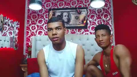 Snapshot of morenoblack23cm chatting on February 19, 7:16 pm duohot23 online show from February 19, 7:16 pm