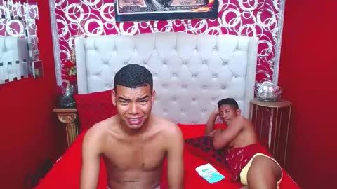 Snapshot of morenoblack23cm chatting on March 8, 2:12 am duohot23 online show from March 8, 2:12 am