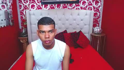 Snapshot of morenoblack23cm chatting on March 8, 7:09 pm duohot23 online show from March 8, 7:09 pm