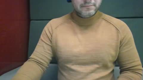 morepassion4u online show from December 20, 1:43 pm