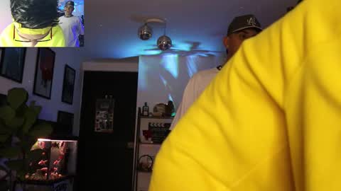 Snapshot of morgan_hiller chatting on March 2, 2:19 am online show from March 2, 2:19 am