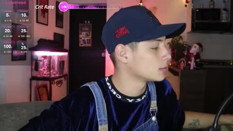 Snapshot of morgan_hiller chatting on December 12, 1:10 am online show from December 12, 1:10 am