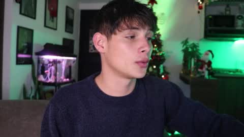 Snapshot of morgan_hiller chatting on January 7, 11:45 pm online show from January 7, 11:45 pm