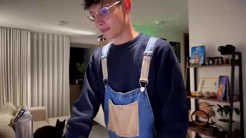 Snapshot of morgan_hiller chatting on October 14, 2:03 am online show from October 14, 2:03 am