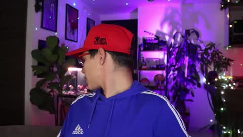 Snapshot of morgan_hiller chatting on March 4, 1:55 am online show from March 4, 1:55 am