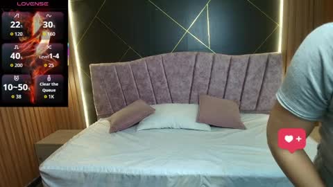 Moriah online show from April 1, 12:50 pm