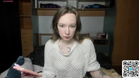 Lisa 3 online show from June 12, 4:28 pm