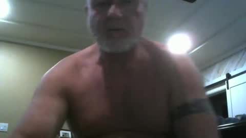 motorguy08 online show from March 31, 3:29 am