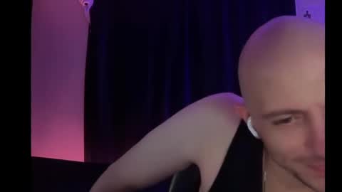 mount_vesuvius online show from April 20, 3:09 am