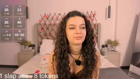 Luna online show from March 4, 9:23 pm