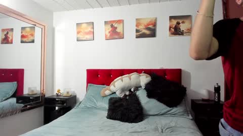 Andy online show from December 4, 3:42 am