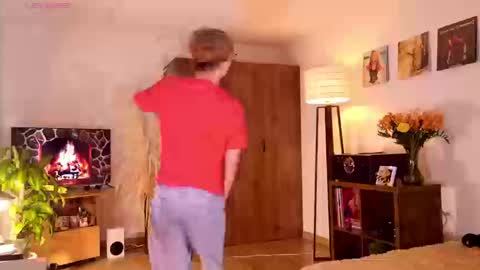 Mr Evans online show from September 16, 5:38 pm