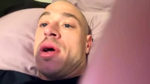 whateveryouwant online show from December 5, 1:53 am