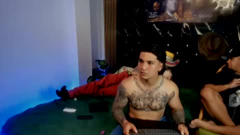 mr_maximo online show from July 20, 5:21 am
