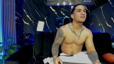 mr_maximo online show from January 14, 5:26 am