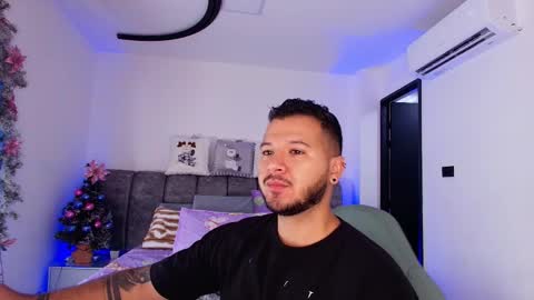 MIKEE online show from January 8, 3:12 am