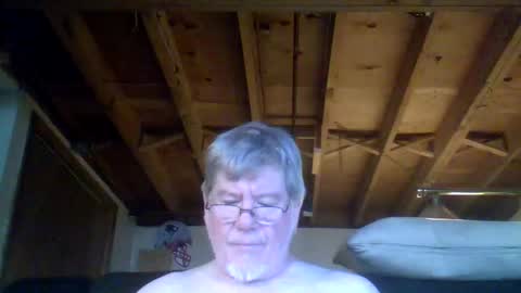 mrblade666 online show from November 28, 1:29 pm