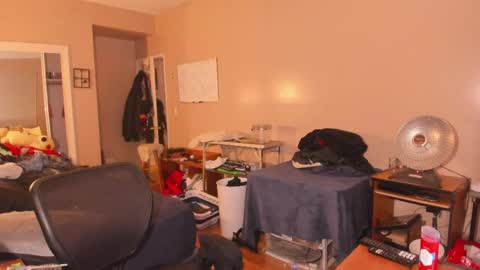 Chuck Daily online show from April 16, 3:17 am