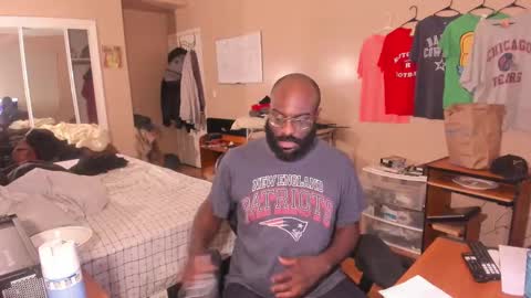 Chuck Daily online show from October 6, 2:29 am