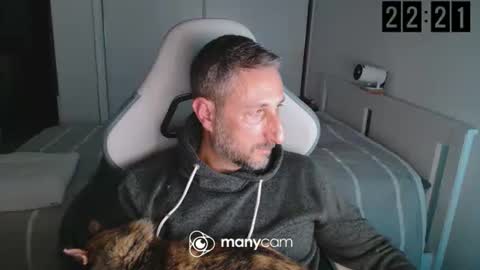 mrdr000 online show from March 29, 8:21 pm