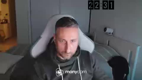 mrdr000 online show from March 23, 9:31 pm