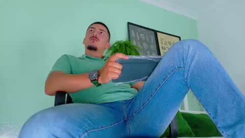 Mr Fox online show from October 24, 9:26 pm