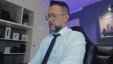 MrFrank. online show from September 15, 1:23 pm