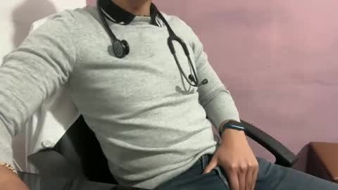 MrHeart online show from April 2, 3:03 am