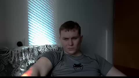 Max online show from February 1, 9:06 am