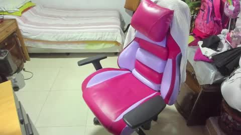 mrs_mommy online show from March 7, 5:17 pm